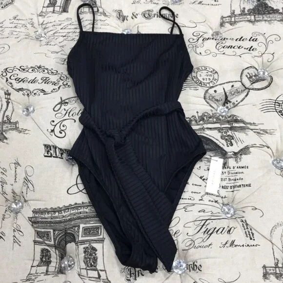 TOPSHOP Belted One-Piece Swimsuit - Picture 4 of 8